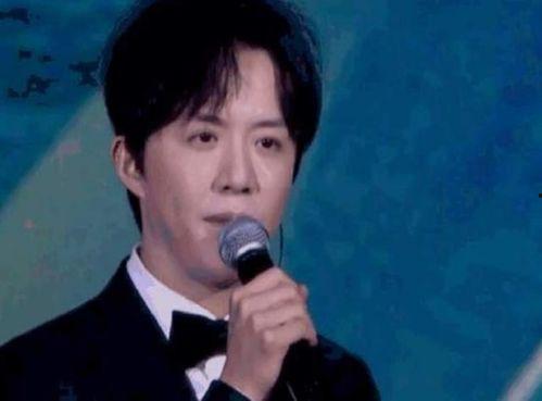 李云迪吃瓜明星