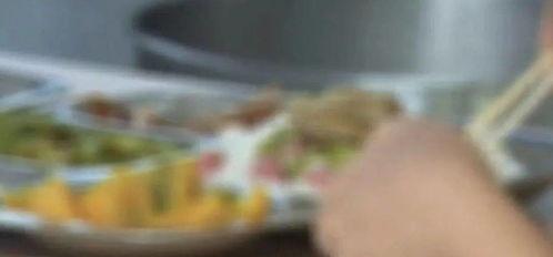 吃坏瓜中毒视频,警惕吃坏瓜带来的健康危机