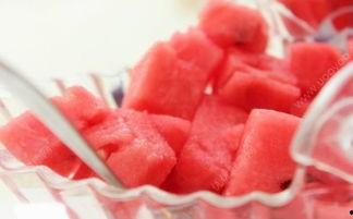 吃瓜后拉屎红色,揭秘瓜果与肠道健康的微妙关系